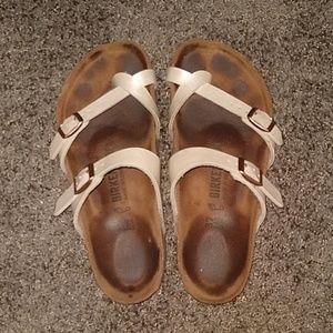 Mayari Birkenstocks